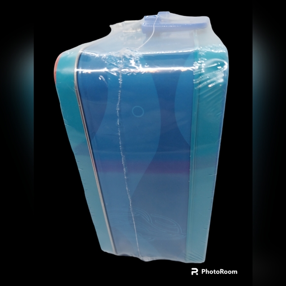 Disney Pixar Finding Dory 24 Piece Puzzle In Lunchbox Style Case NWOT - Picture 3 of 9